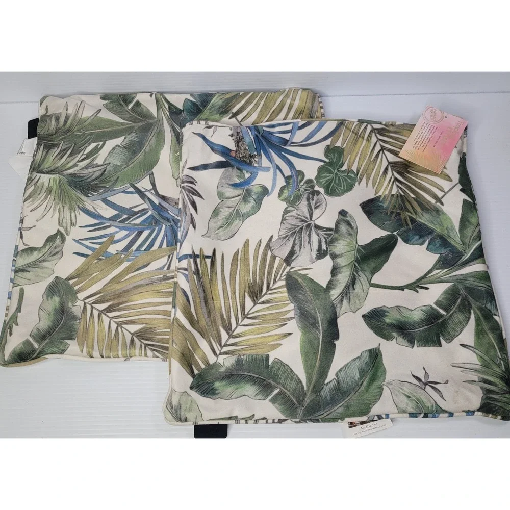 2 Madison Poland Tropical Elements World Traveler Collection Palm Pillows w TAGS